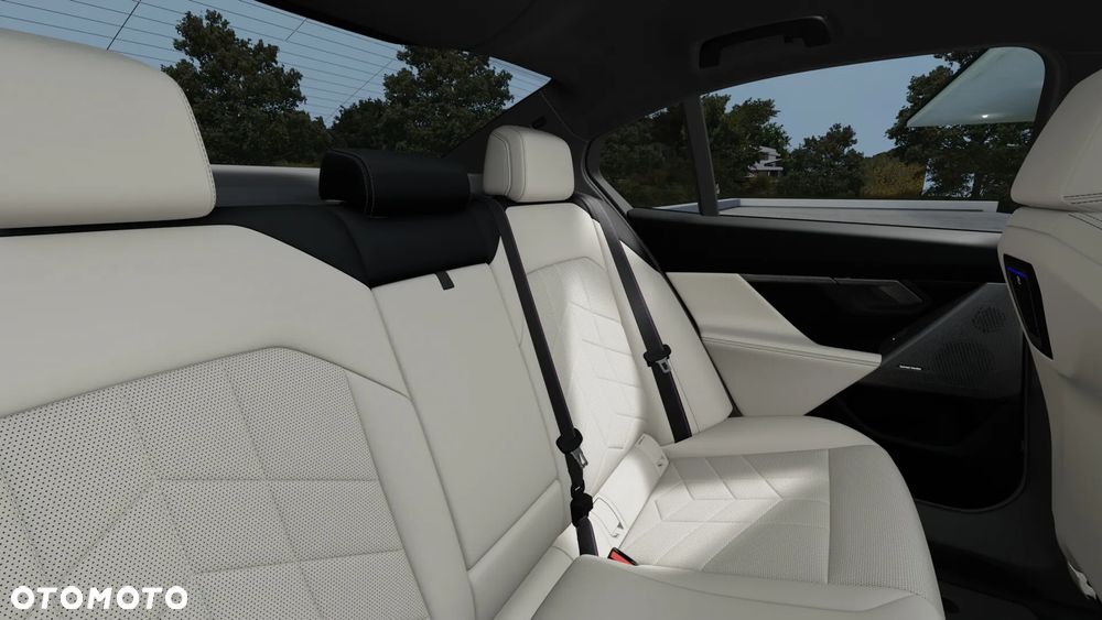 BMW i5 83.9kWh eDrive40 M Sport - 12