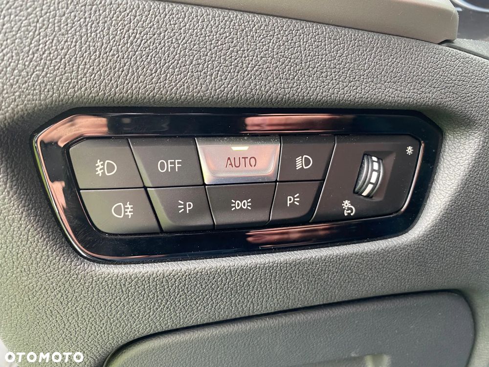 BMW Seria 3 320d MHEV Advantage - 12