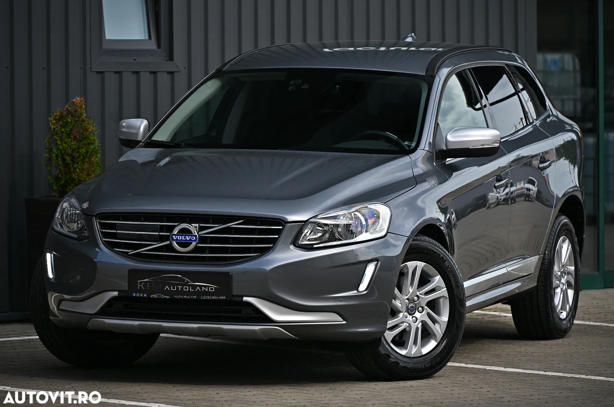 Volvo XC 60 D4 Geartronic Momentum - 23