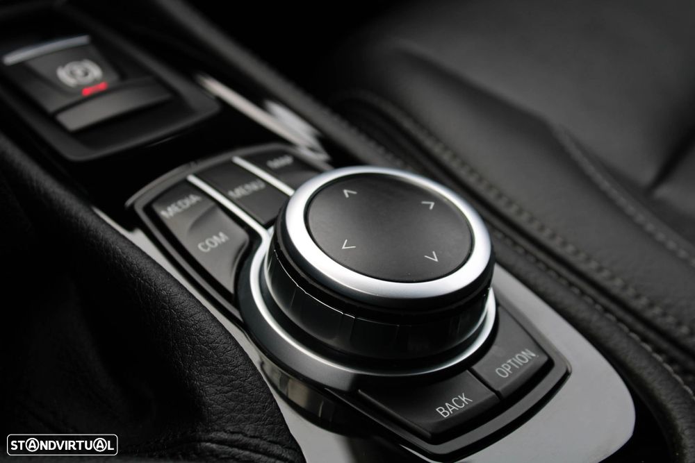 BMW 218 Gran Tourer d 7L Line Luxury - 48