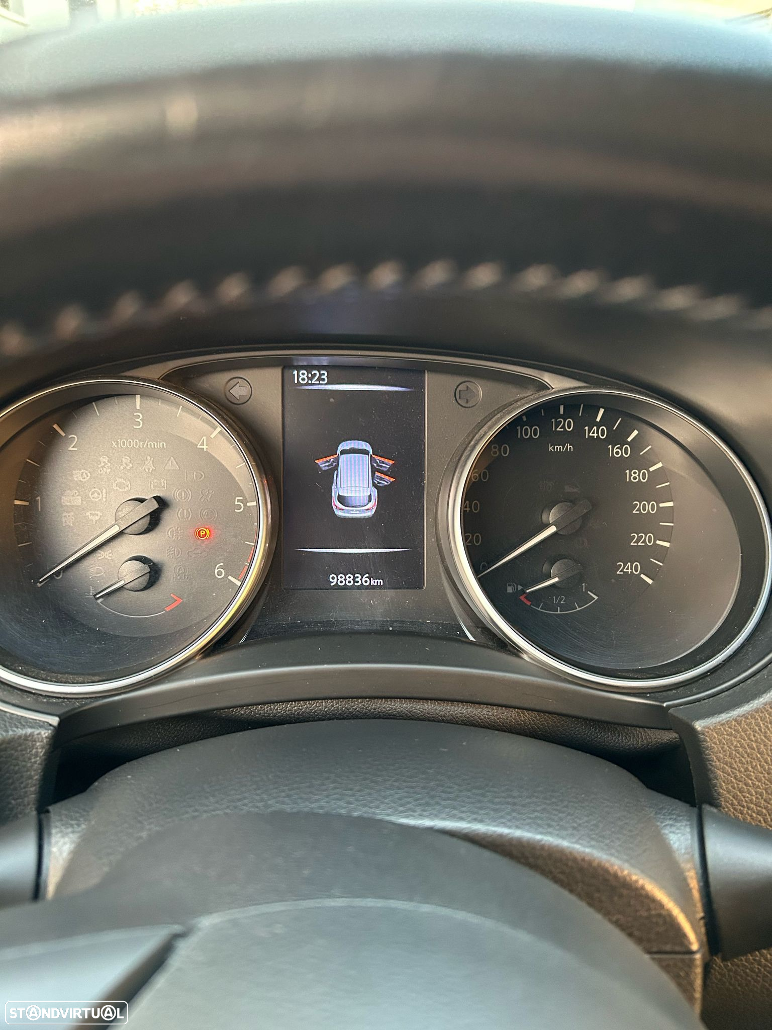 Nissan Qashqai 1.5 dCi N-Connecta Business - 8