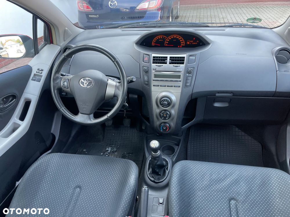 Toyota Yaris 1.0 VVT-i Team - 8