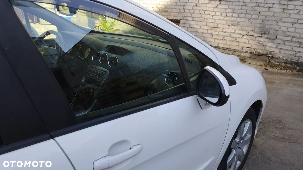 Peugeot 308 1.6 Premium - 17