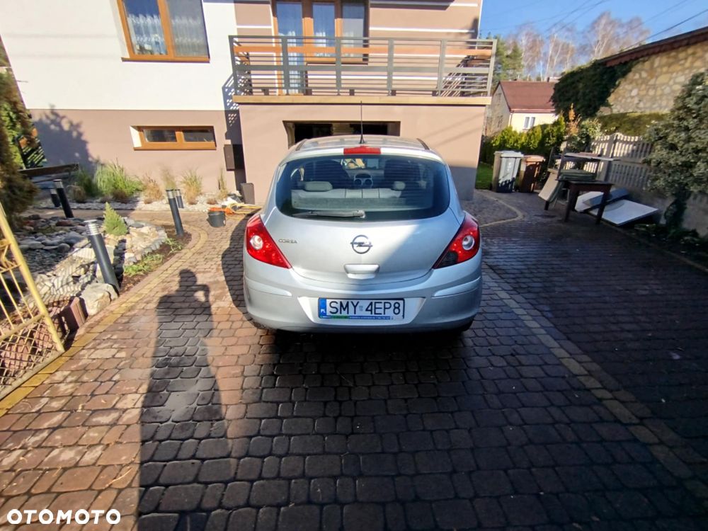 Opel Corsa 1.4 16V Active - 5