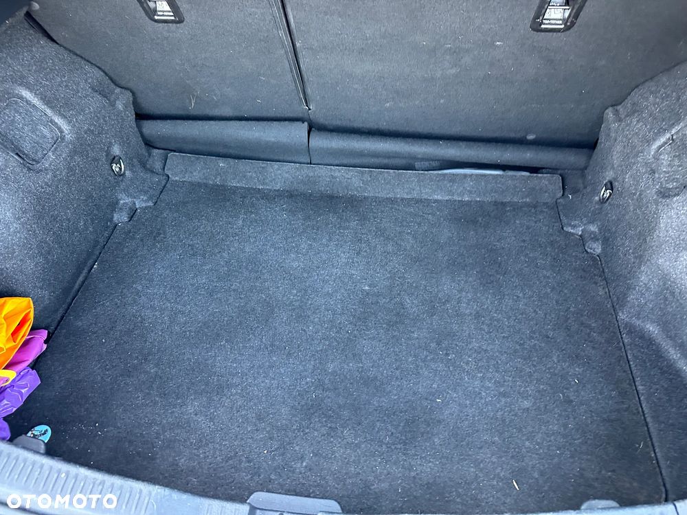 Toyota Auris - 28