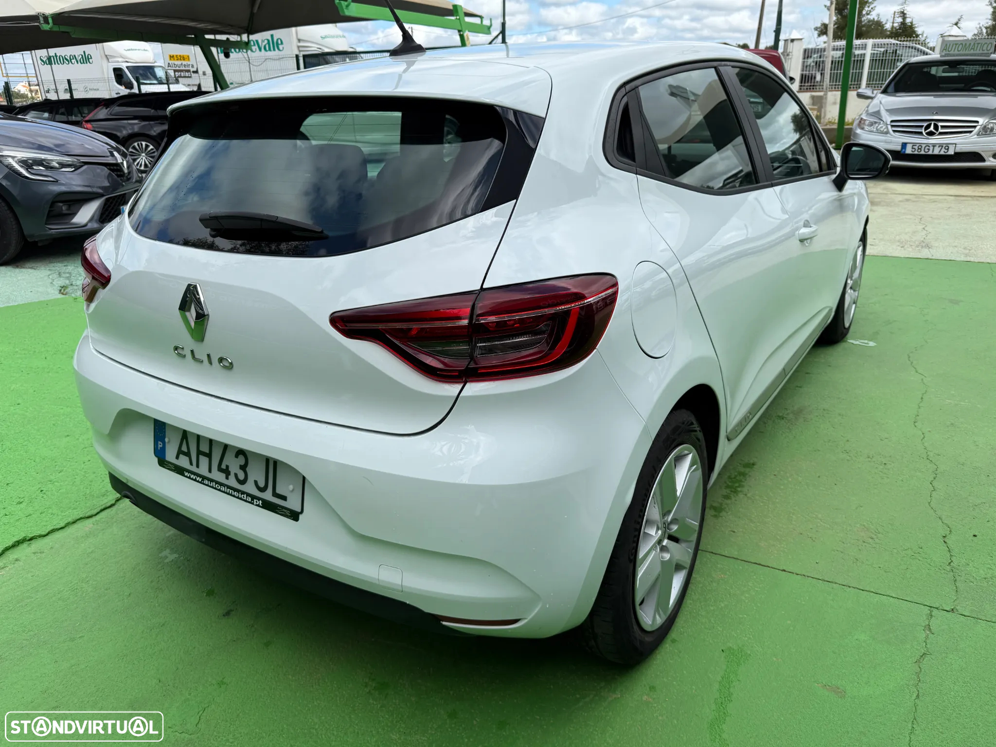 Renault Clio 1.5 Blue dCi Intens - 6