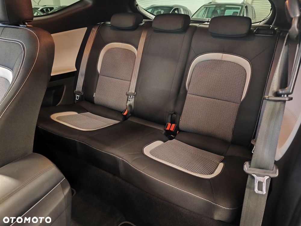 Kia Ceed 1.6 GDI Smart Plus - 8