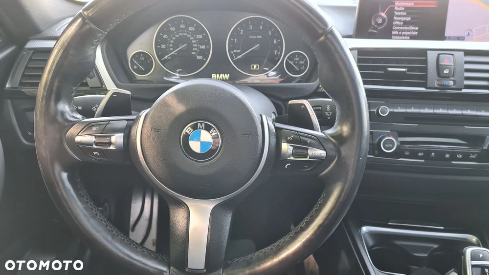 BMW Seria 3 335i Edition Exclusive - 28