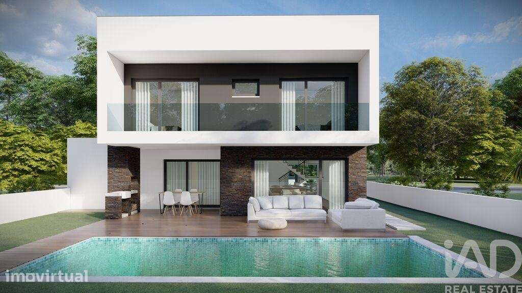 Casa / Villa T4 em Fernão Ferro de 180,00 m2