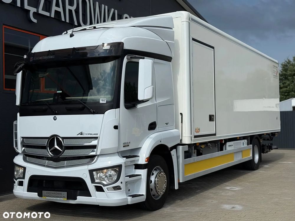 Mercedes-Benz Actros 1824 chłodnia multitemperatura // E6 // 22 Epal // winda DHOLLANDIA