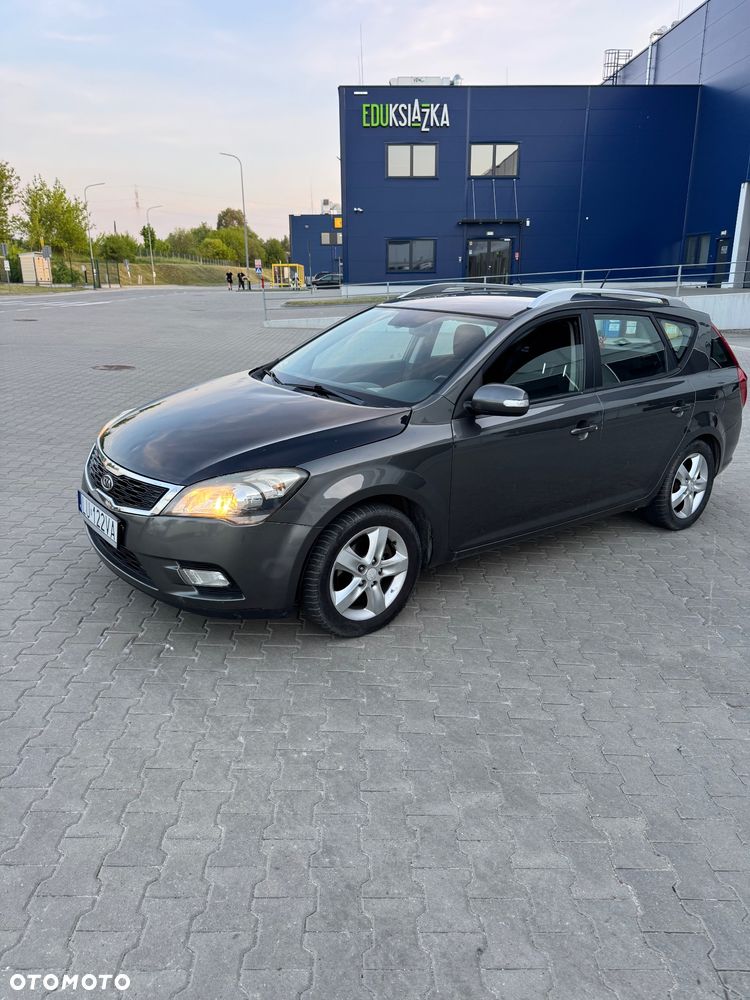 Kia Ceed 1.6 L - 3