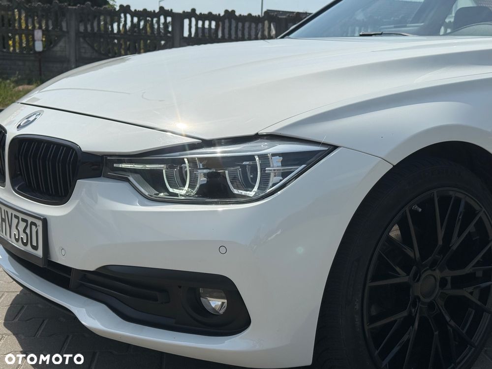 BMW Seria 3 318d Sport Line - 9