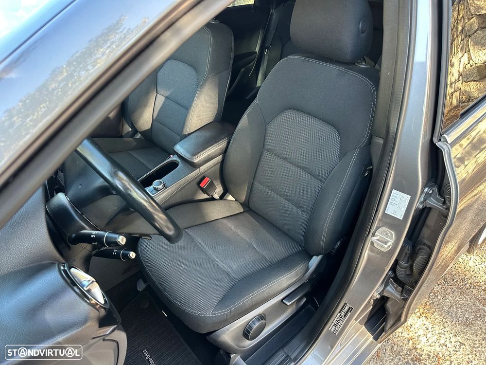 Mercedes-Benz B 180 - 17