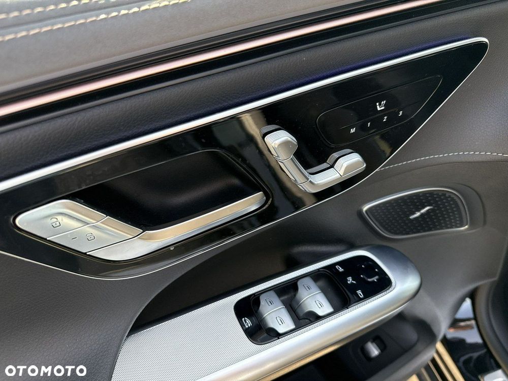 Mercedes-Benz EQE 350 89kWh 4-Matic AMG Line - 12