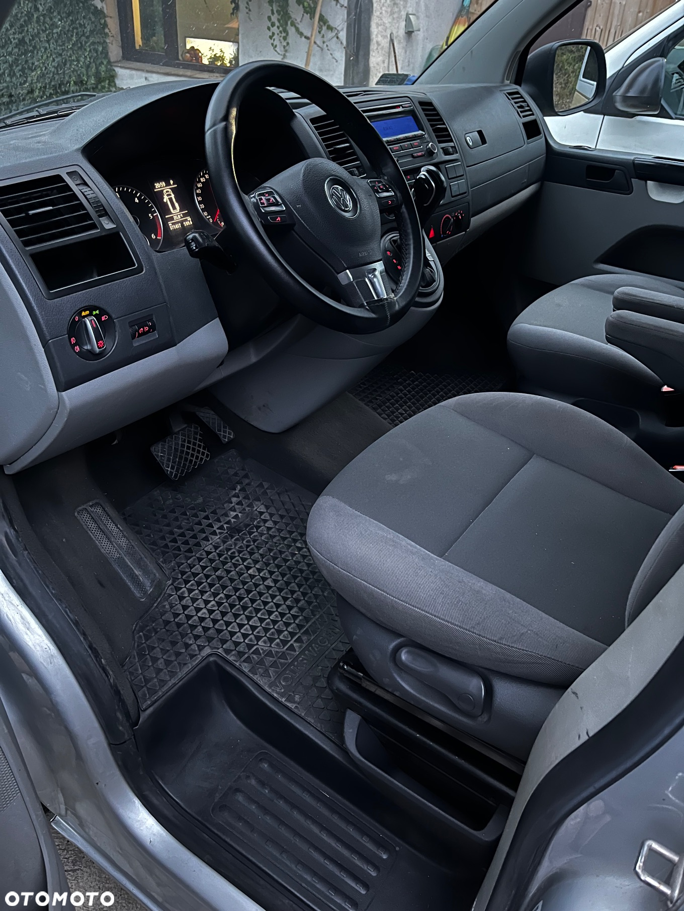 Volkswagen Transporter - 17