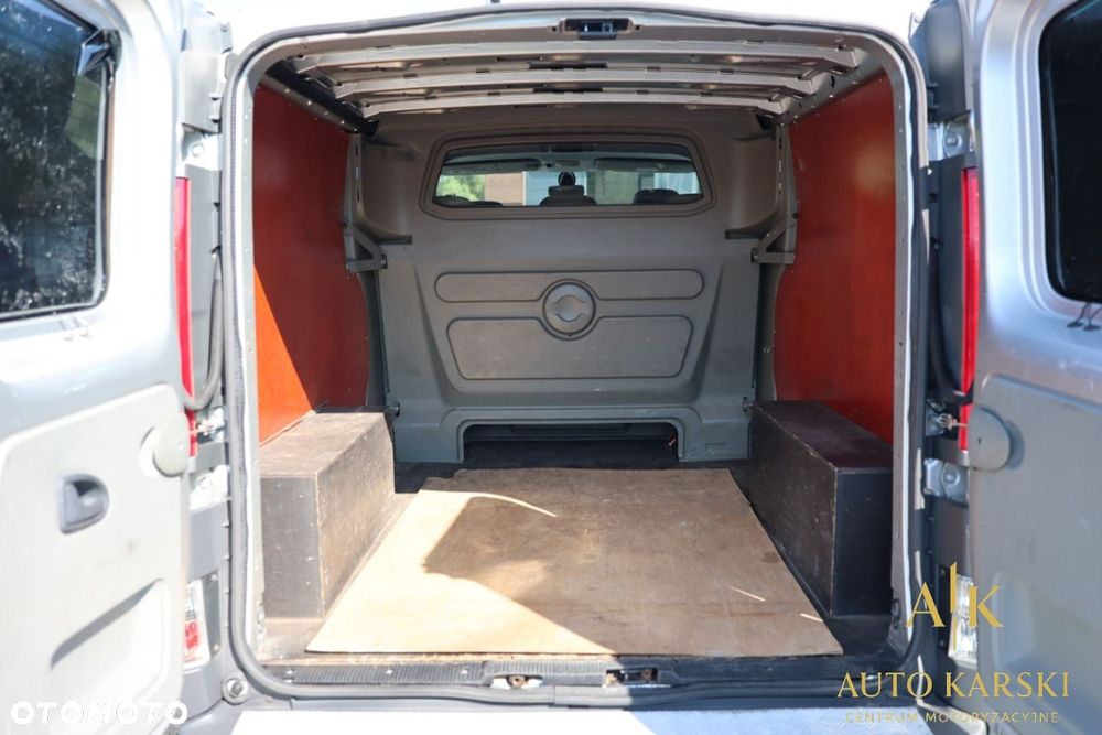 Renault TRAFIC - 32