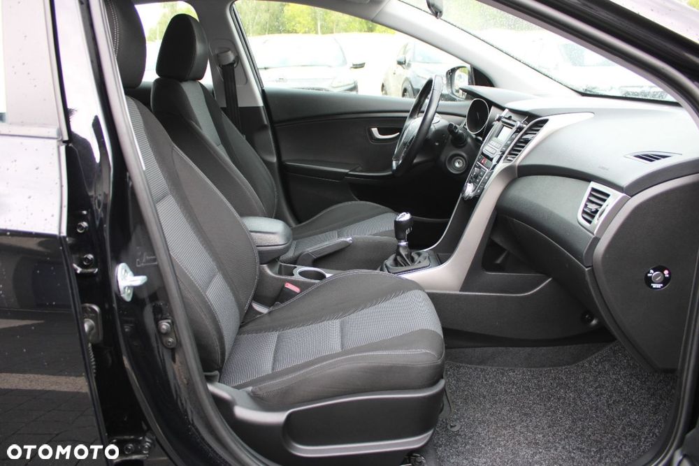 Hyundai i30 - 25
