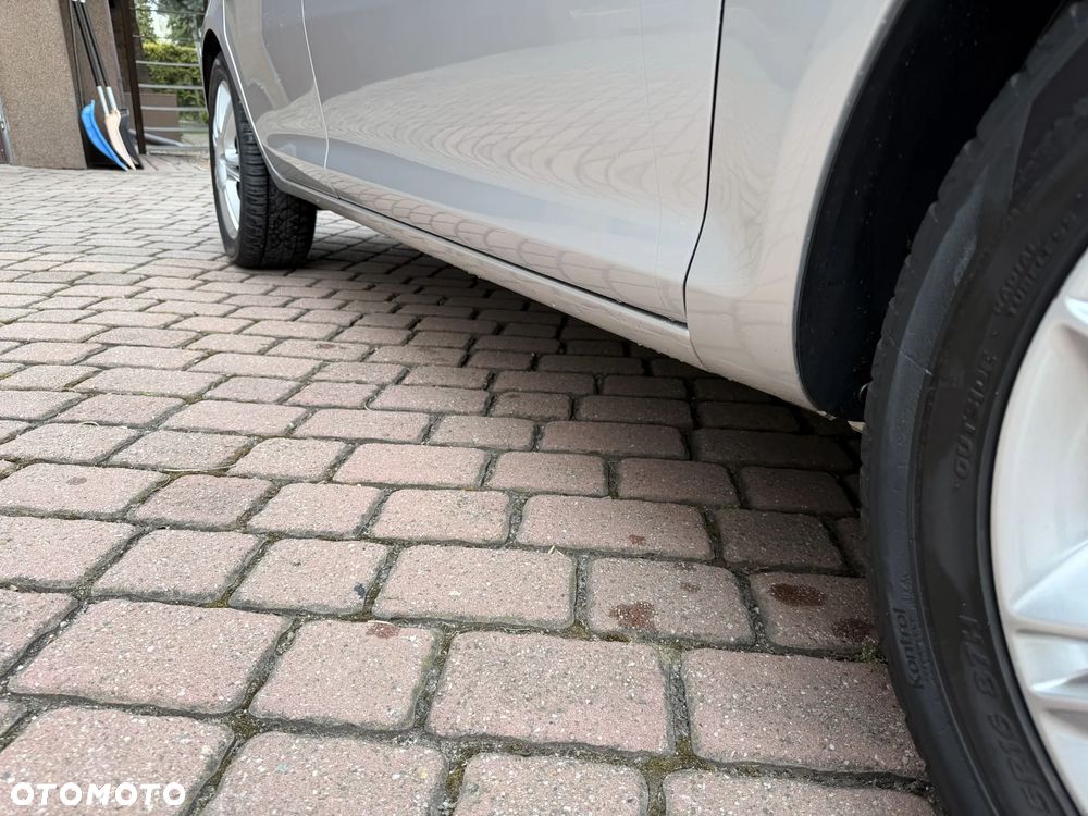 Opel Corsa 1.2 16V Essentia - 13