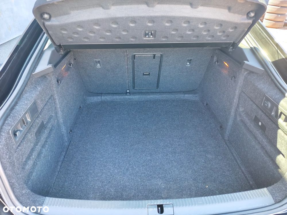 Skoda Superb 2.0 TDI DSG Premium Edition - 14