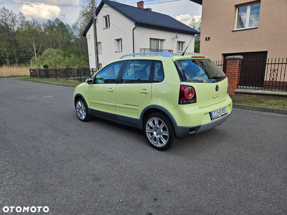 Volkswagen Polo Cross - 12
