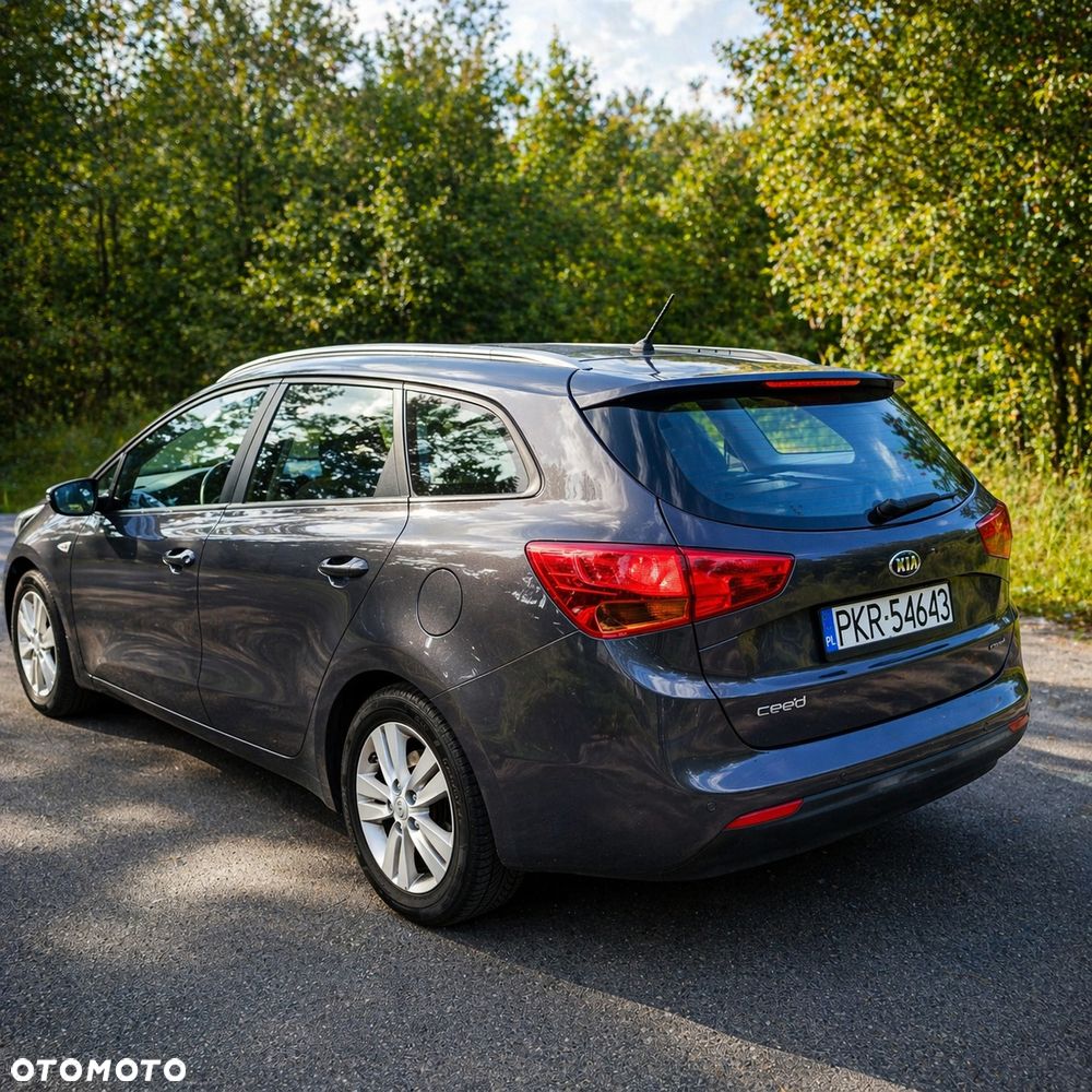 Kia Ceed - 6
