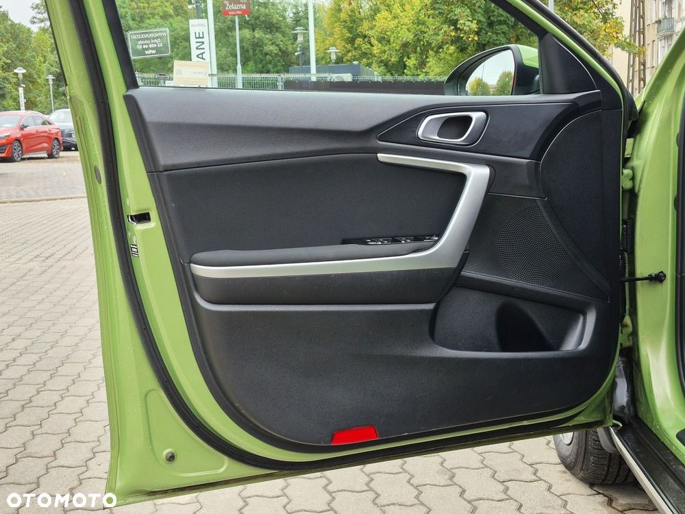 Kia XCeed 1.5 T-GDI M DCT - 16