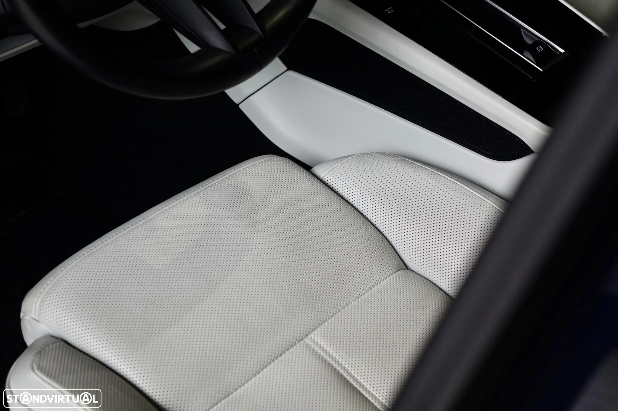 Porsche Macan Standard - 21