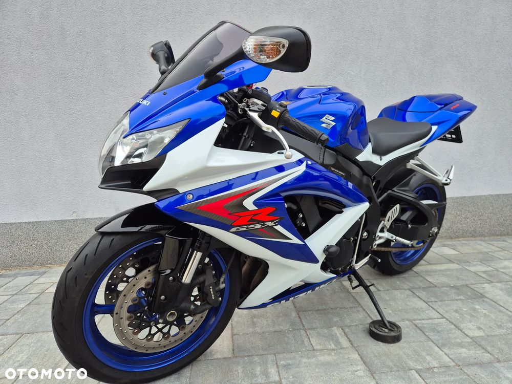 Suzuki GSX-R - 15