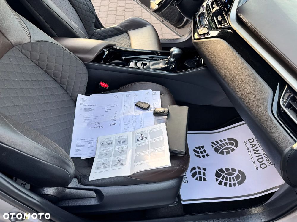 Toyota C-HR Lounge - 28
