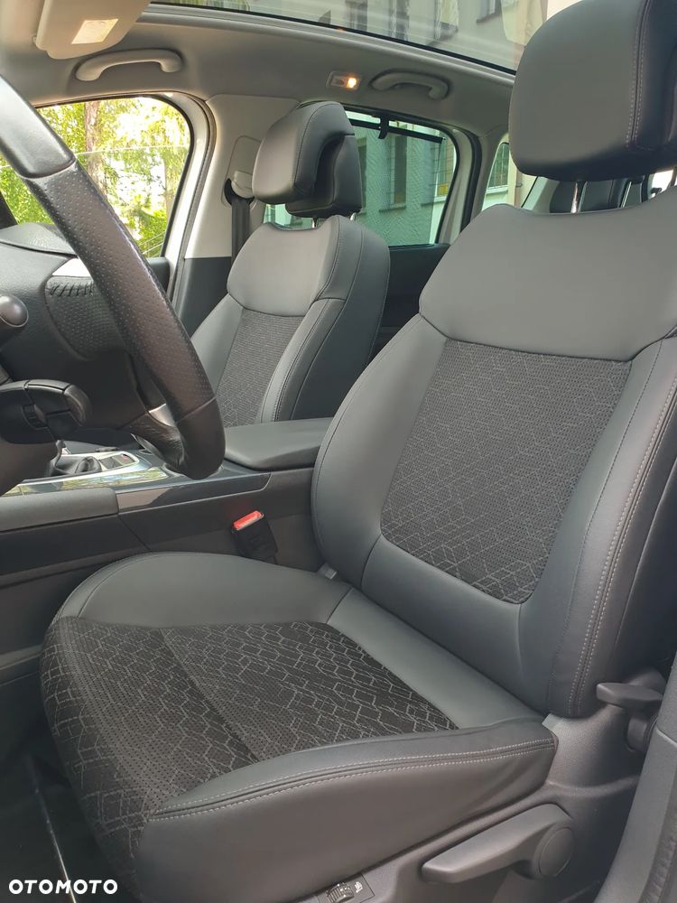Peugeot 3008 HDi 150 Allure - 24