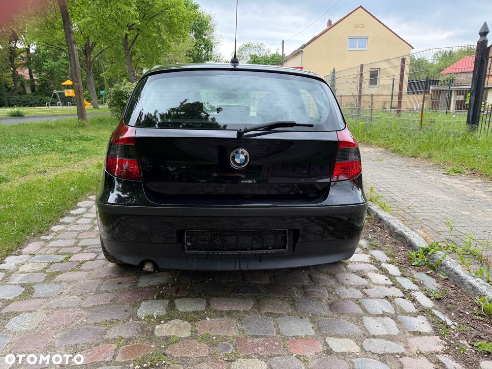 BMW Seria 1 118d - 4