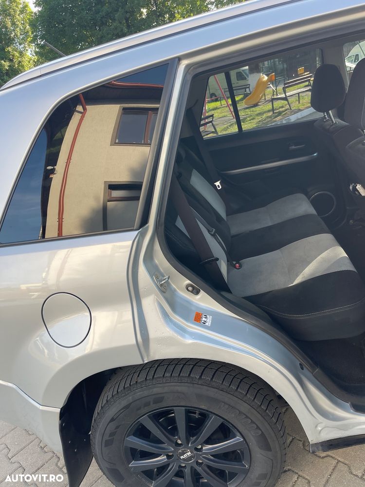 Suzuki Grand Vitara 1.9 DDIS JLX Navi - 10