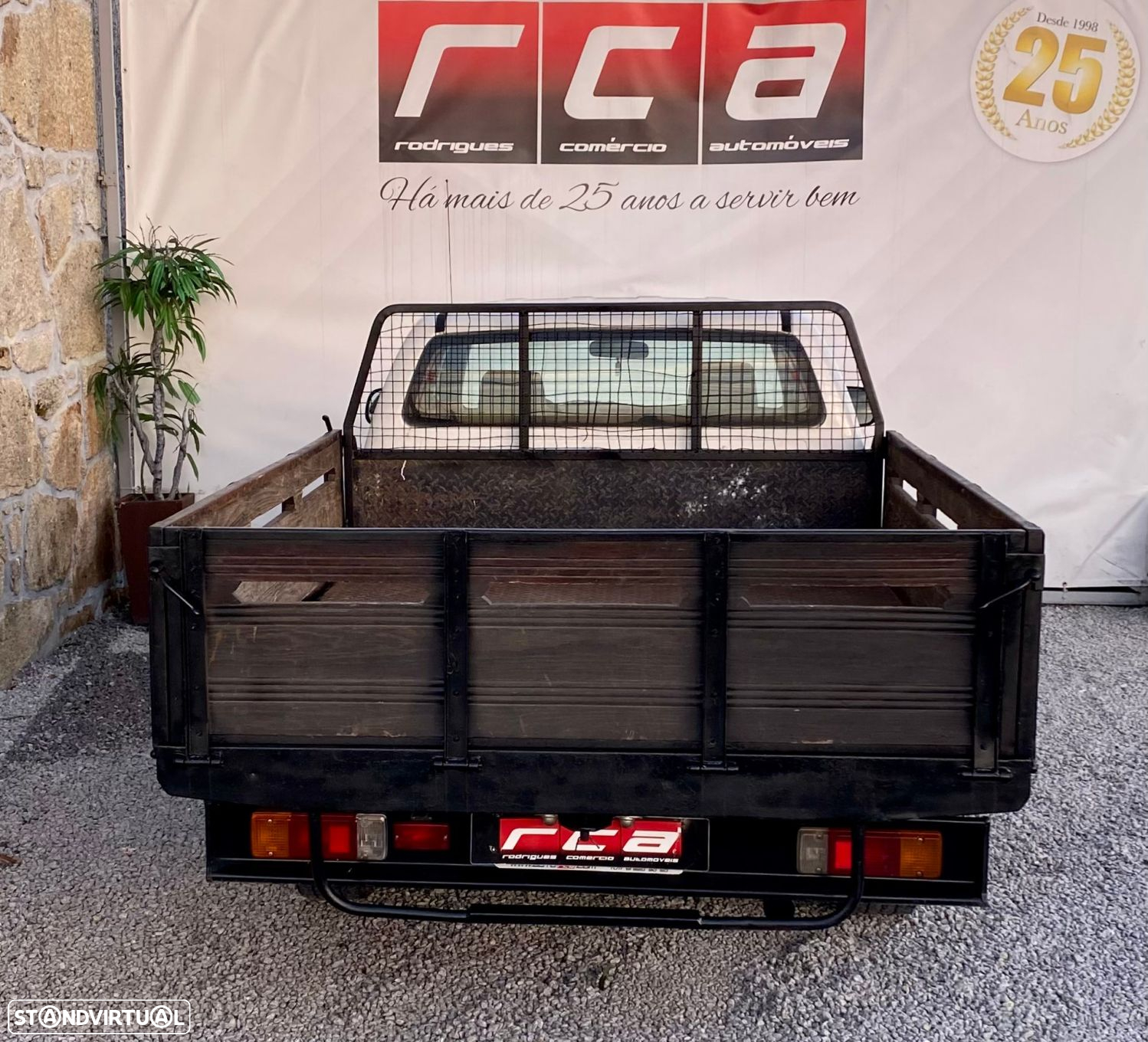 Toyota Hilux 2.5 D-4D 2WD CE PM+AC - 9