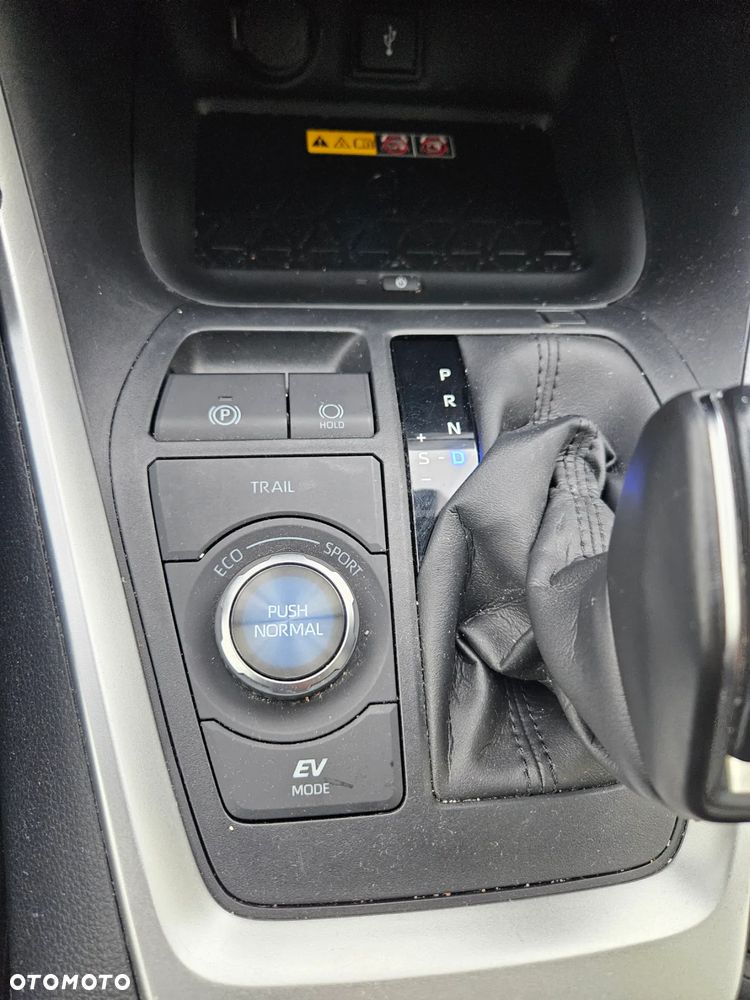 Toyota RAV4 2.5 Hybrid Executive 4x4 - 16