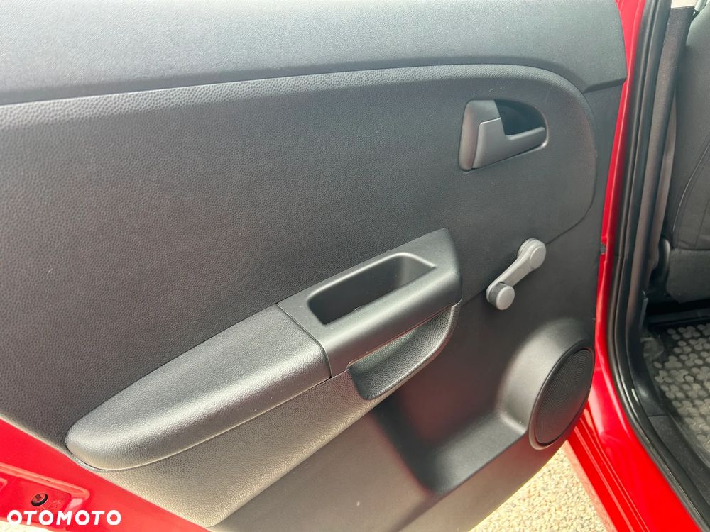 Kia Venga 1.4 M - 17