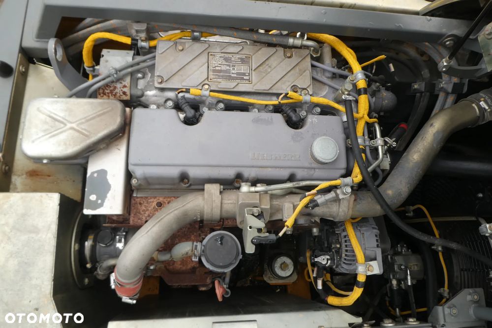 Liebherr R 922 SPROWADZONY - 21
