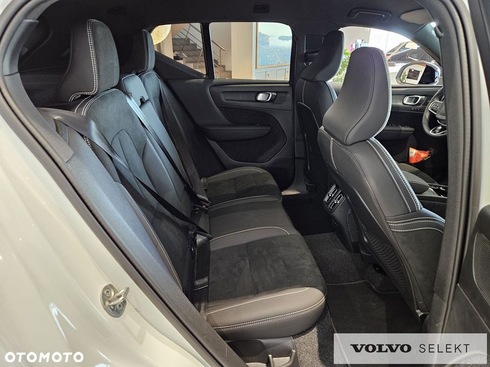 Volvo XC 40 - 22