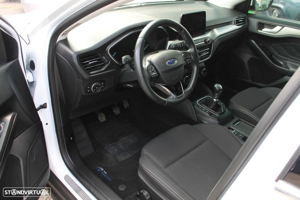 Ford Focus 1.5 TDCi EcoBlue Titanium - 9