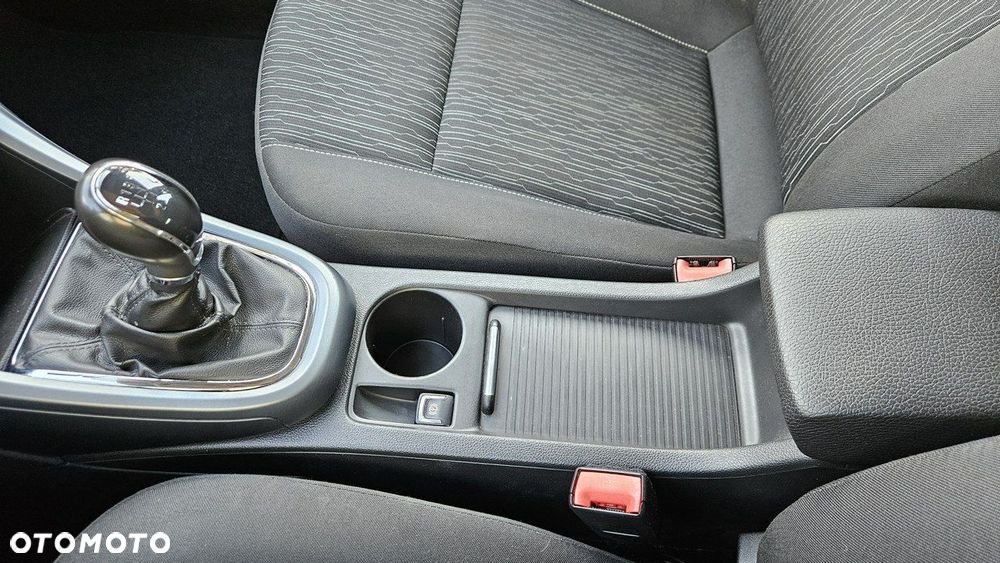 Opel Astra - 35