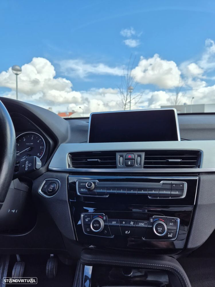 BMW X1 16 d sDrive Line xLine - 3