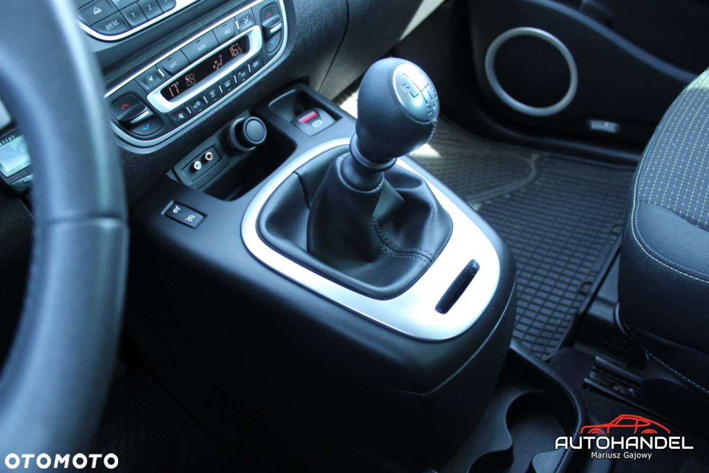 Renault Scenic - 14