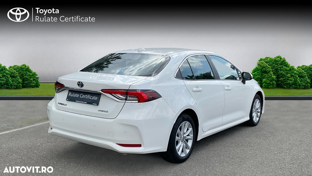 Toyota Corolla 1.8 HSD Business - 6