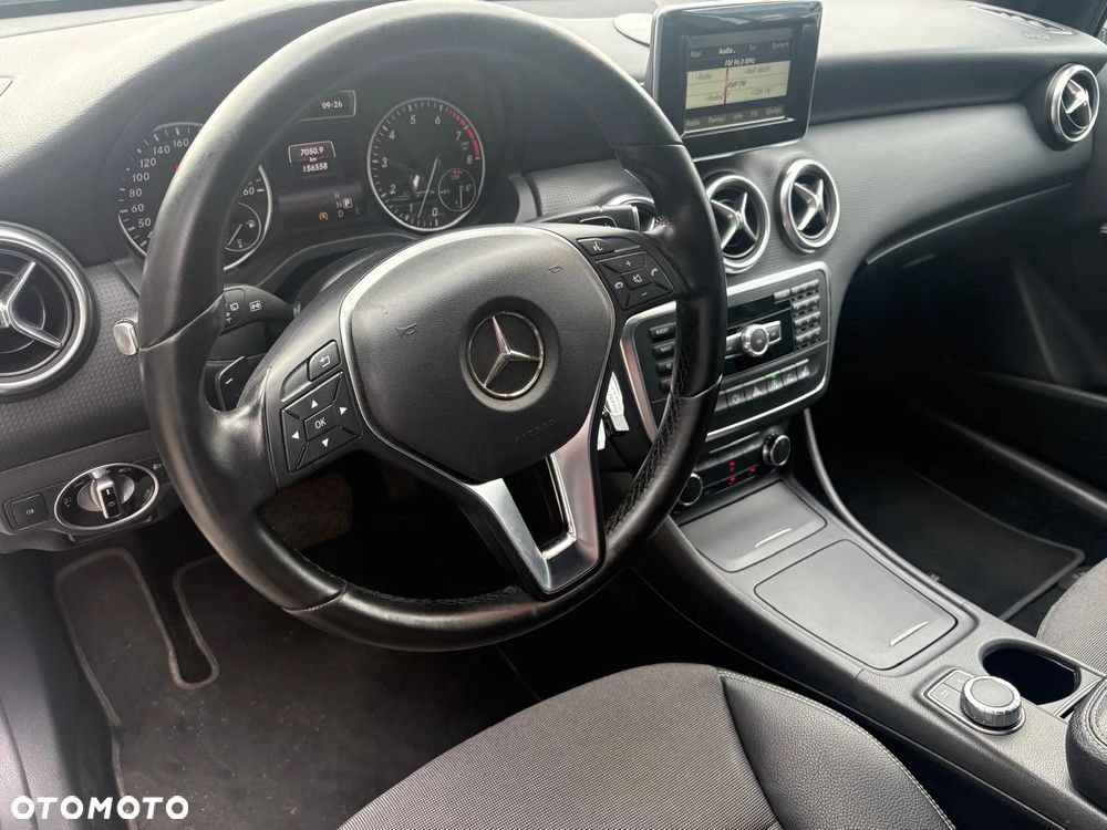 Mercedes-Benz Klasa A 180 7G-DCT 2Style - 11