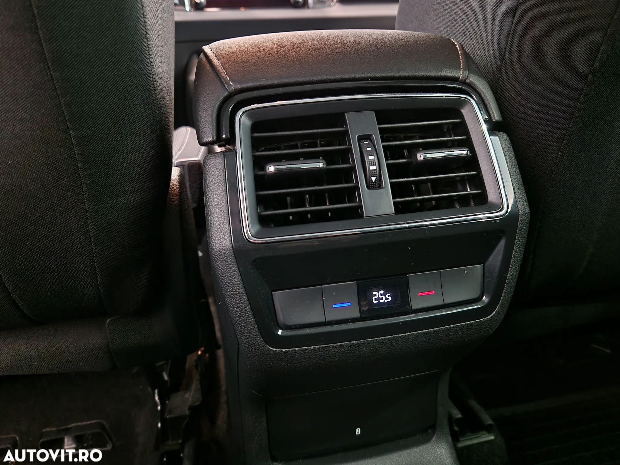 Skoda Karoq 1.5 TSI DSG Ambition - 26
