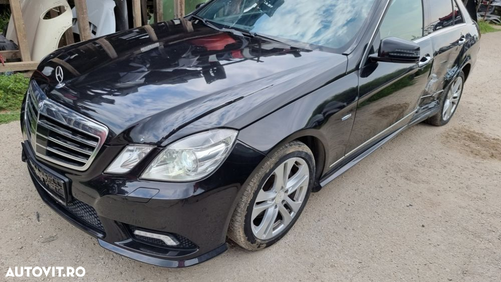 Dezmembrez Mercedes E Class W212 350 4MATIC An 2011 tip motor 642856 EURO 5 170 KW - 4