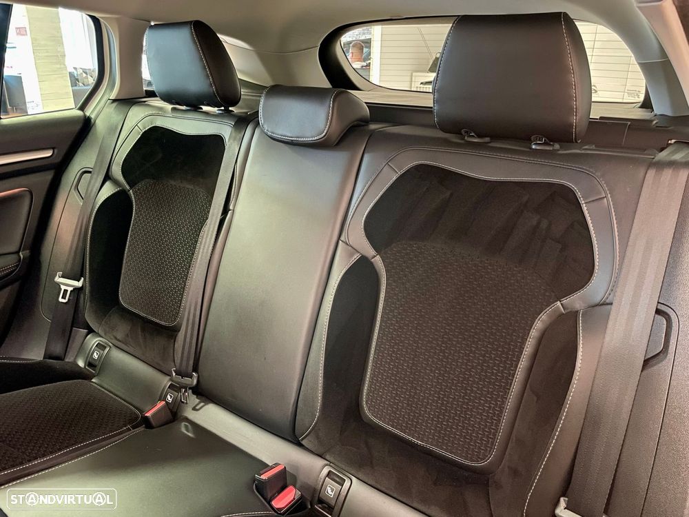 Renault Mégane ENERGY TCe 130 INTENS - 30