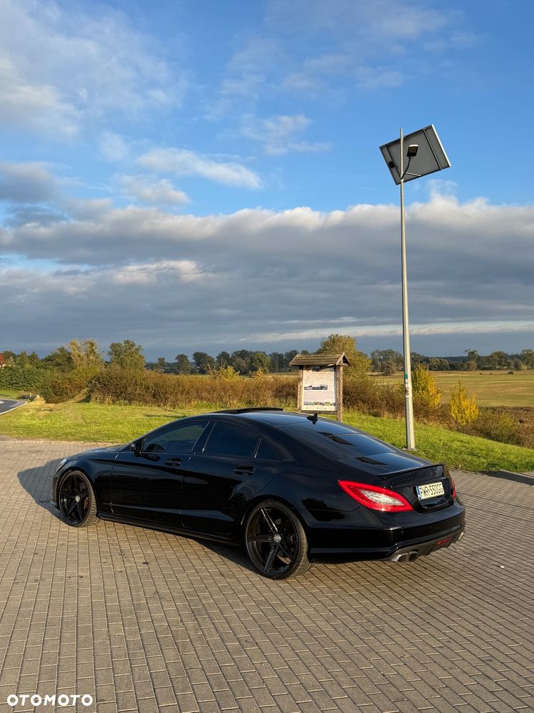 Mercedes-Benz CLS 500 4-Matic BlueEff - 2