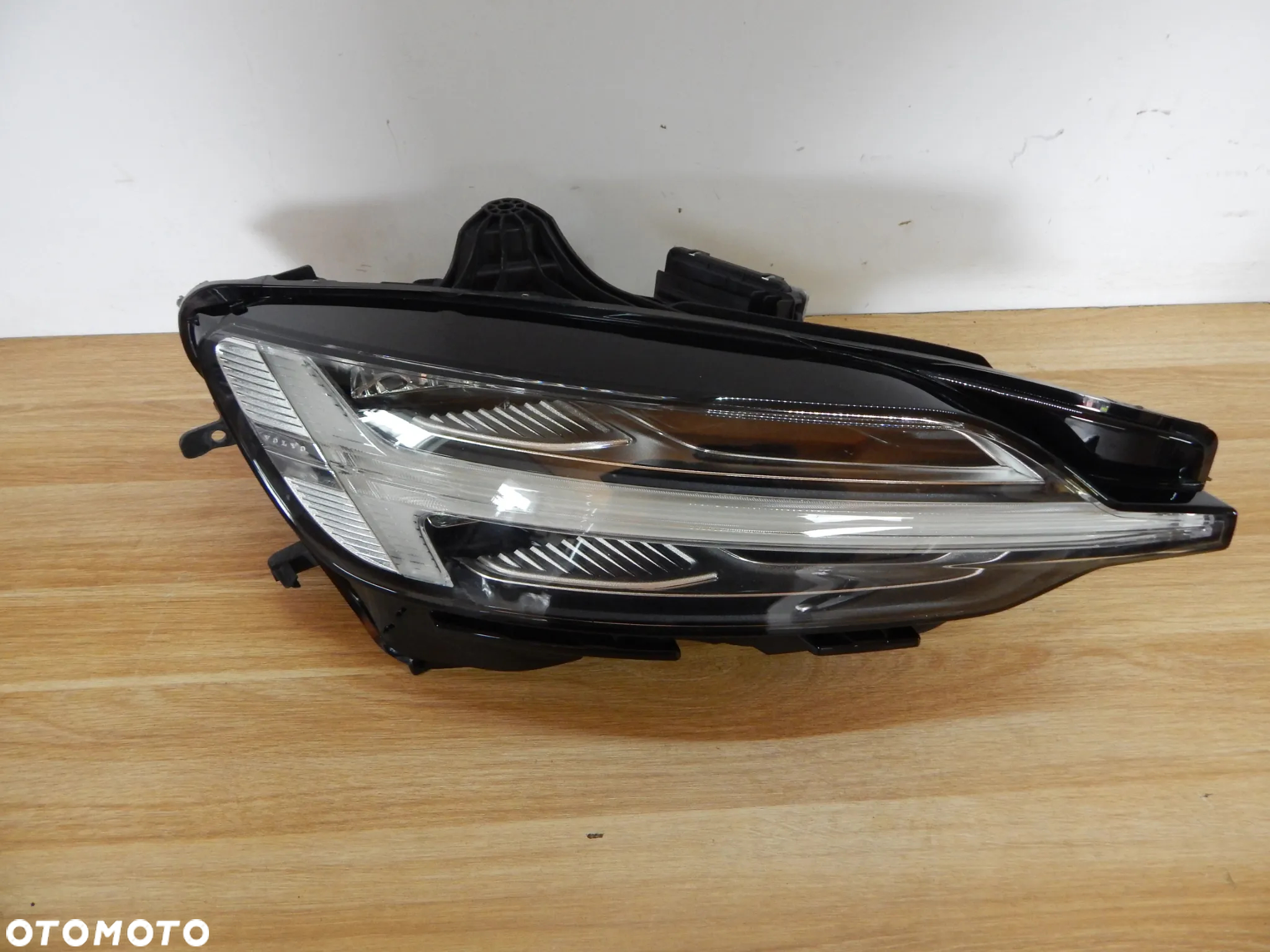 Lampa prawy przód Full Led Volvo V60 S60 II 16-23 EU Łuków części - 2