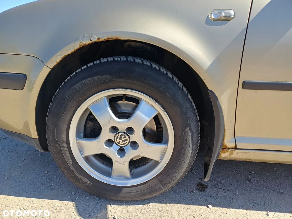 Volkswagen Bora 1.6 Trendline - 15