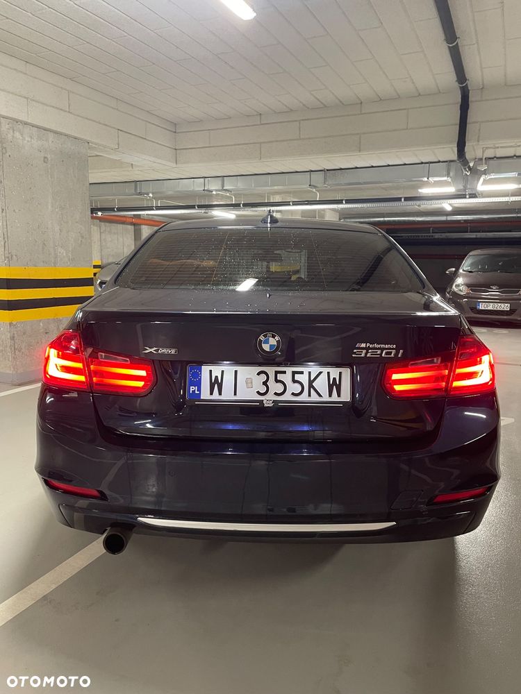 BMW Seria 3 320i xDrive - 3